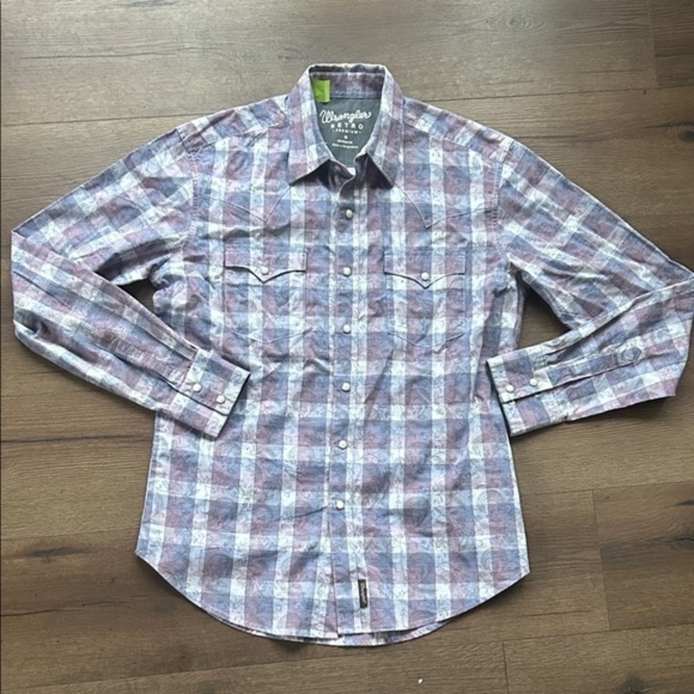Wrangler pearl snap Casual Plaid Shirt - Purple and White ! Medium
